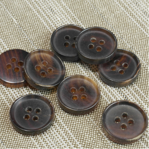 Horn Buttons U2607 Brown